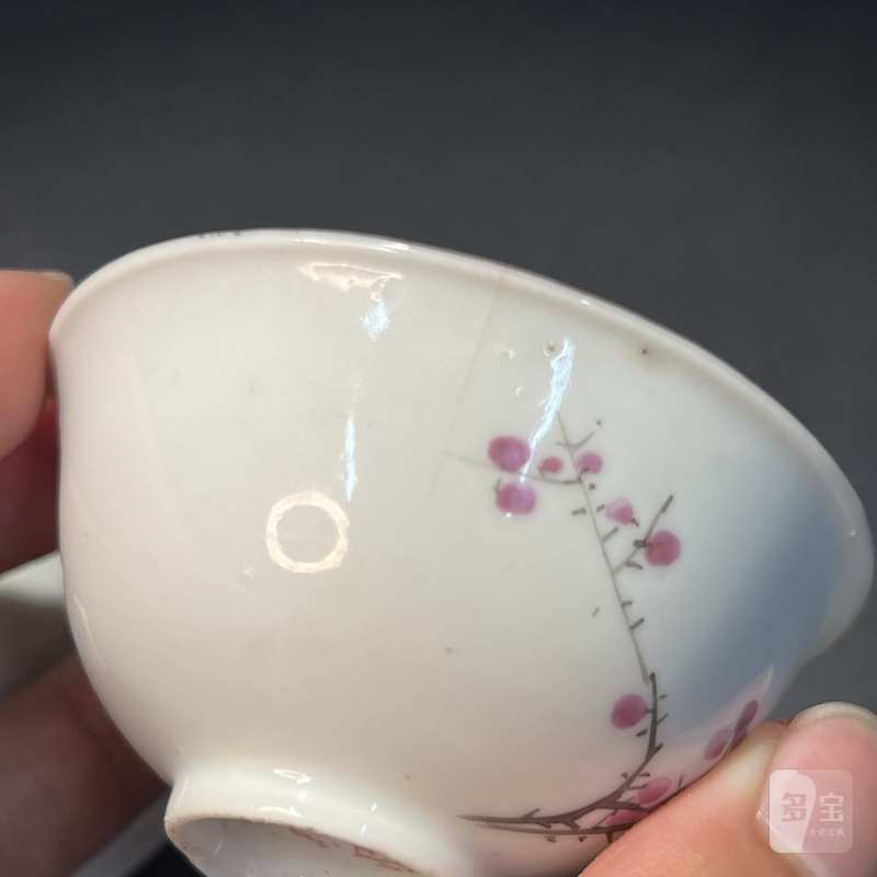 民国 粉彩梅花纹杯一对 - 图8